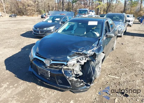 2015 Toyota Camry Se z USA, uszkodzony, nr VIN 4T1BF1FK4FU927845